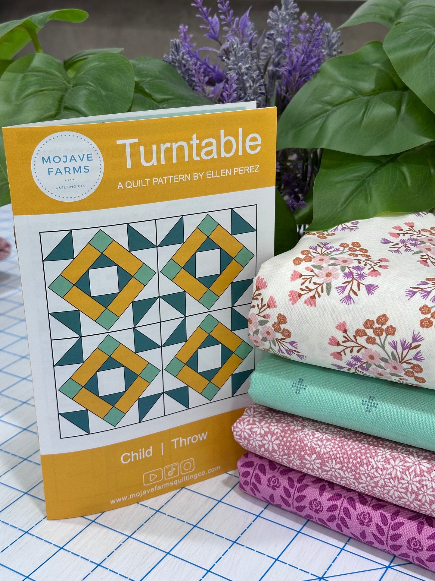 Turntable Quilt Kit - Blooming
