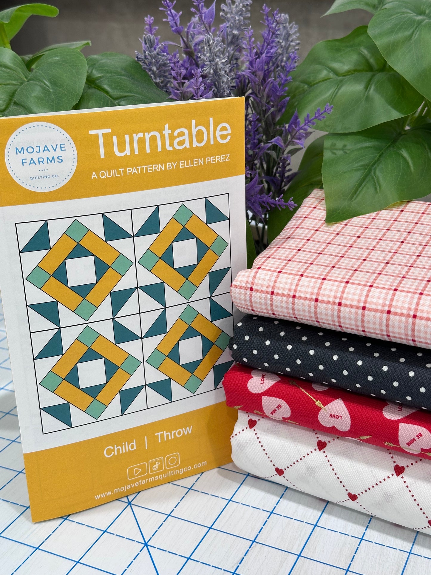 Turntable Quilt Kit - Valentines