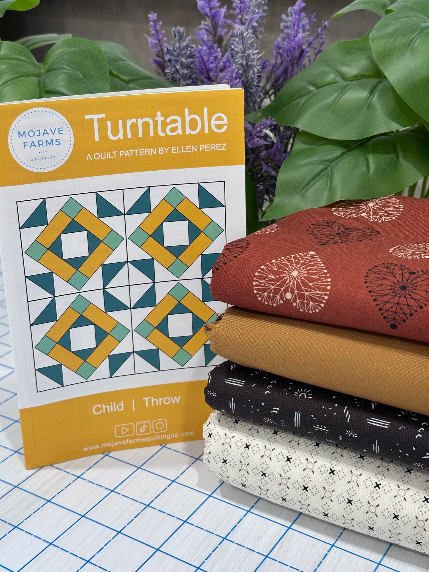 Turntable Quilt Kit - Warm Neutrals