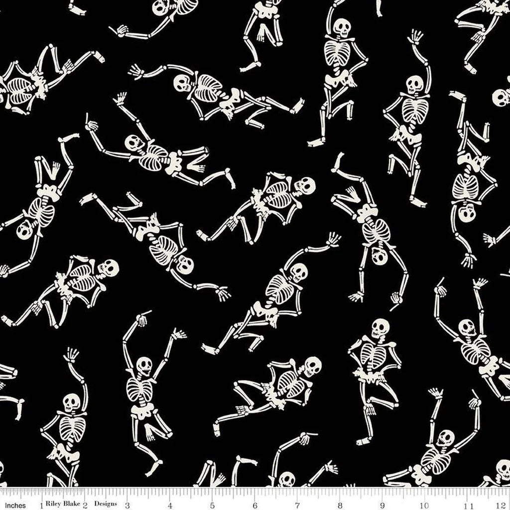 Monthly Placemats Skeletons Black - Riley Blake Designs