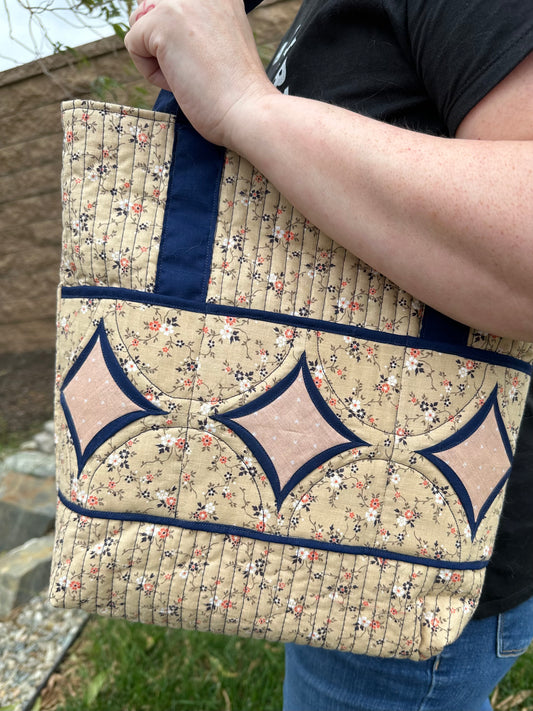 Cathedral Window Quilted Tote Pattern - FREE PDF download