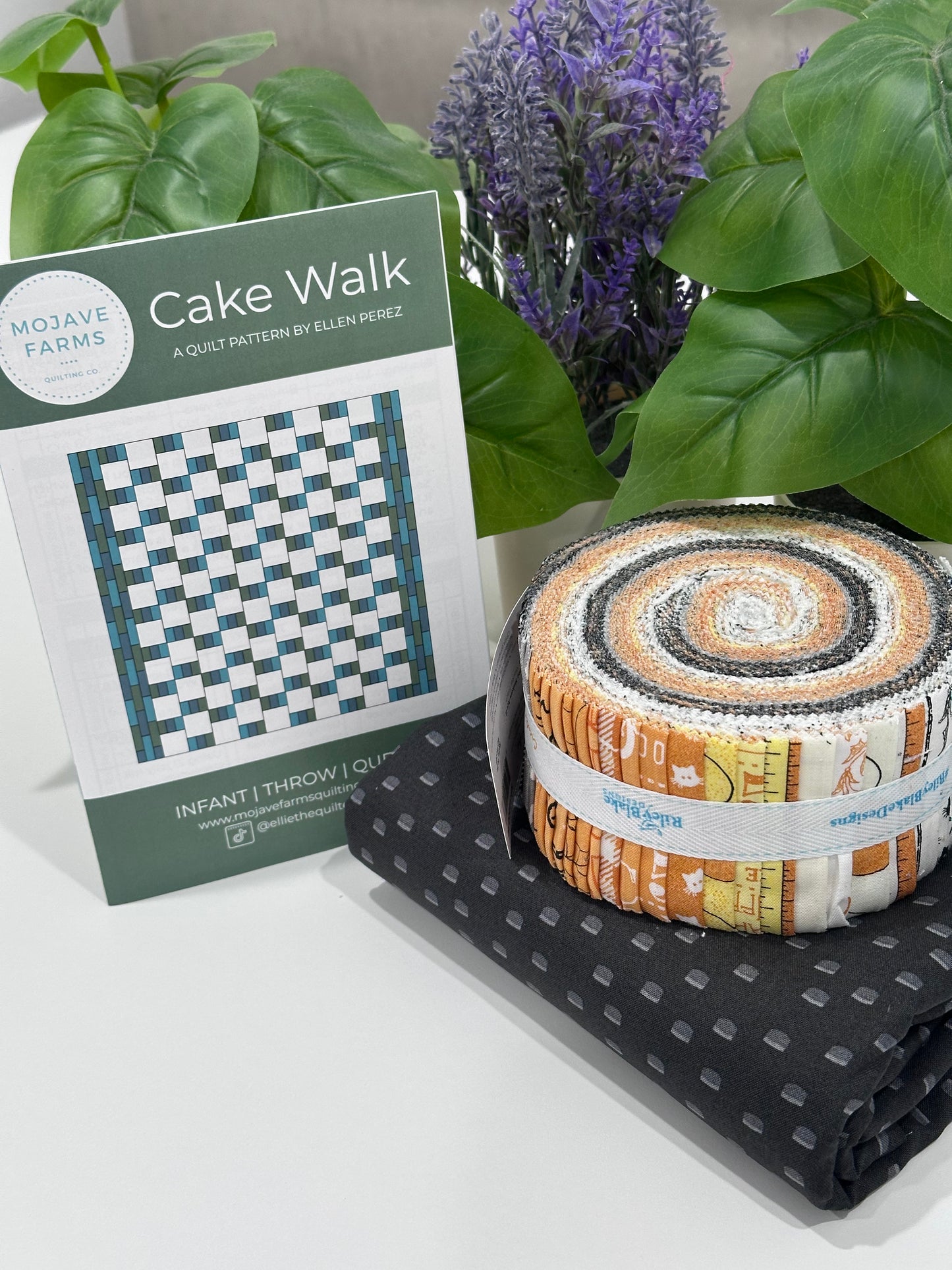 Cake Walk Quilt Kit - Halloween