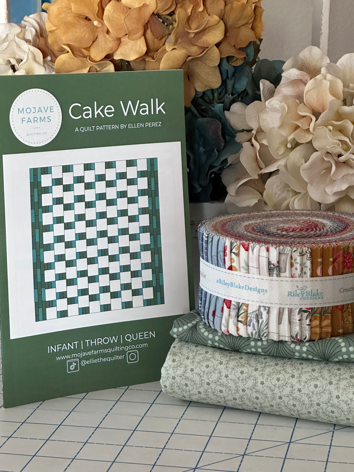 Cake Walk Quilt Kit - Farmhouse