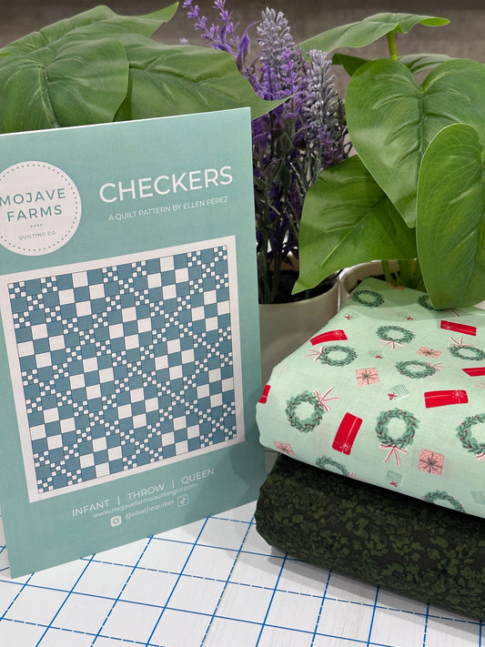 Checkers Quilt Kit - Wreaths Holiday