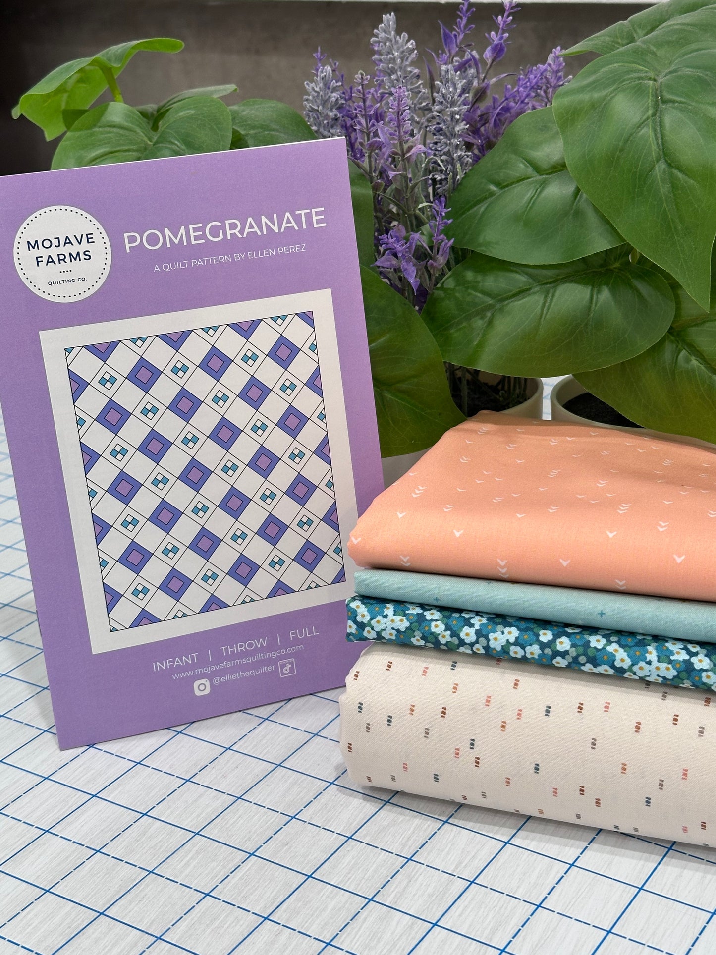 Pomegranate Quilt Kit - Peachy Keen