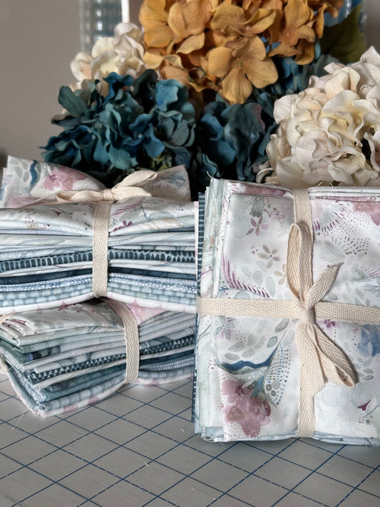 Brushstrokes Fat Quarter Bundle - Free Spirit